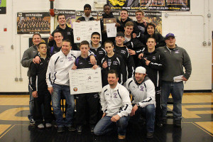 Wrestling team wins the regional tournament, advances to State