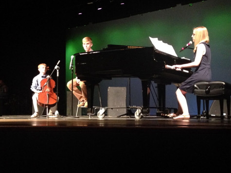 Husky Showcase draws a crowd