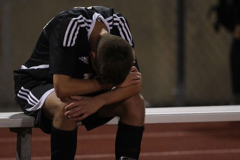 Varsity soccer loses regional to SME in overtime, 2-3