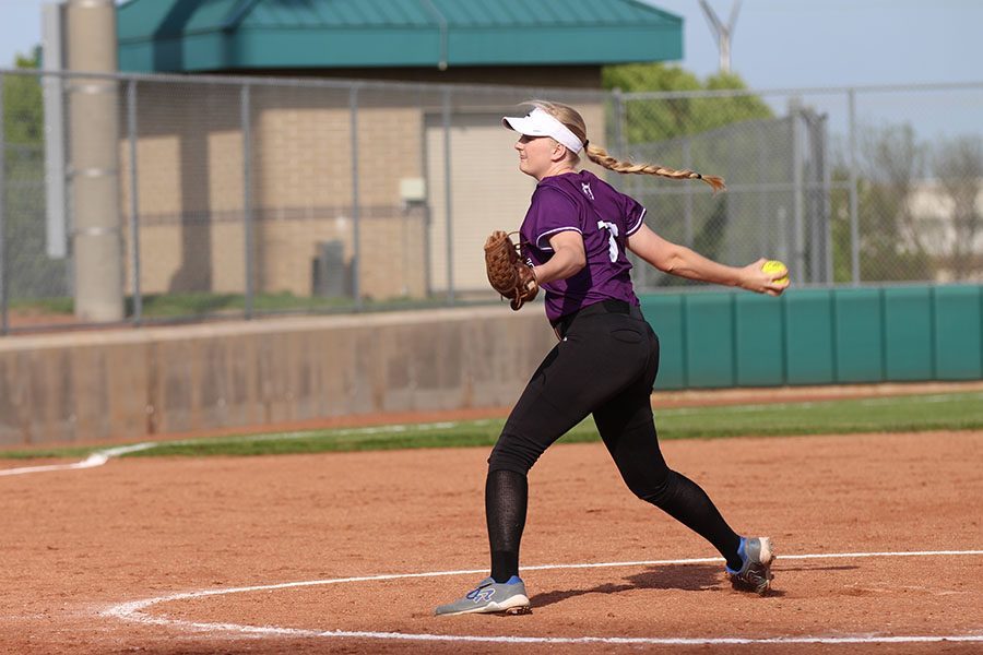 With+a+tighter+schedule+for+the+varsity+softball+team%2C+pitchers+like+junior+Sadie+Varhall+could+be+impacted.+